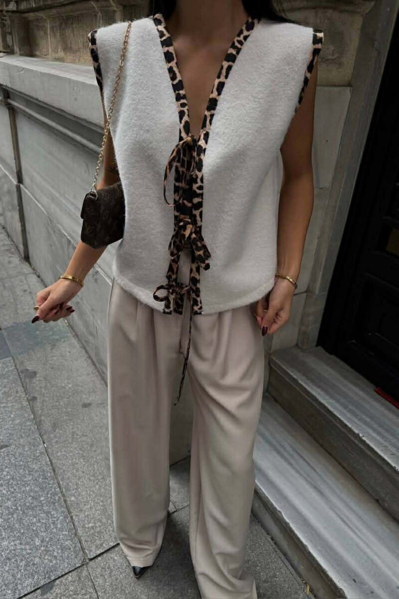 JELEK LIDHESE ME DETAJ PRINT LEOPARDI PER FEMRA NE NGJYRE KREM - 1