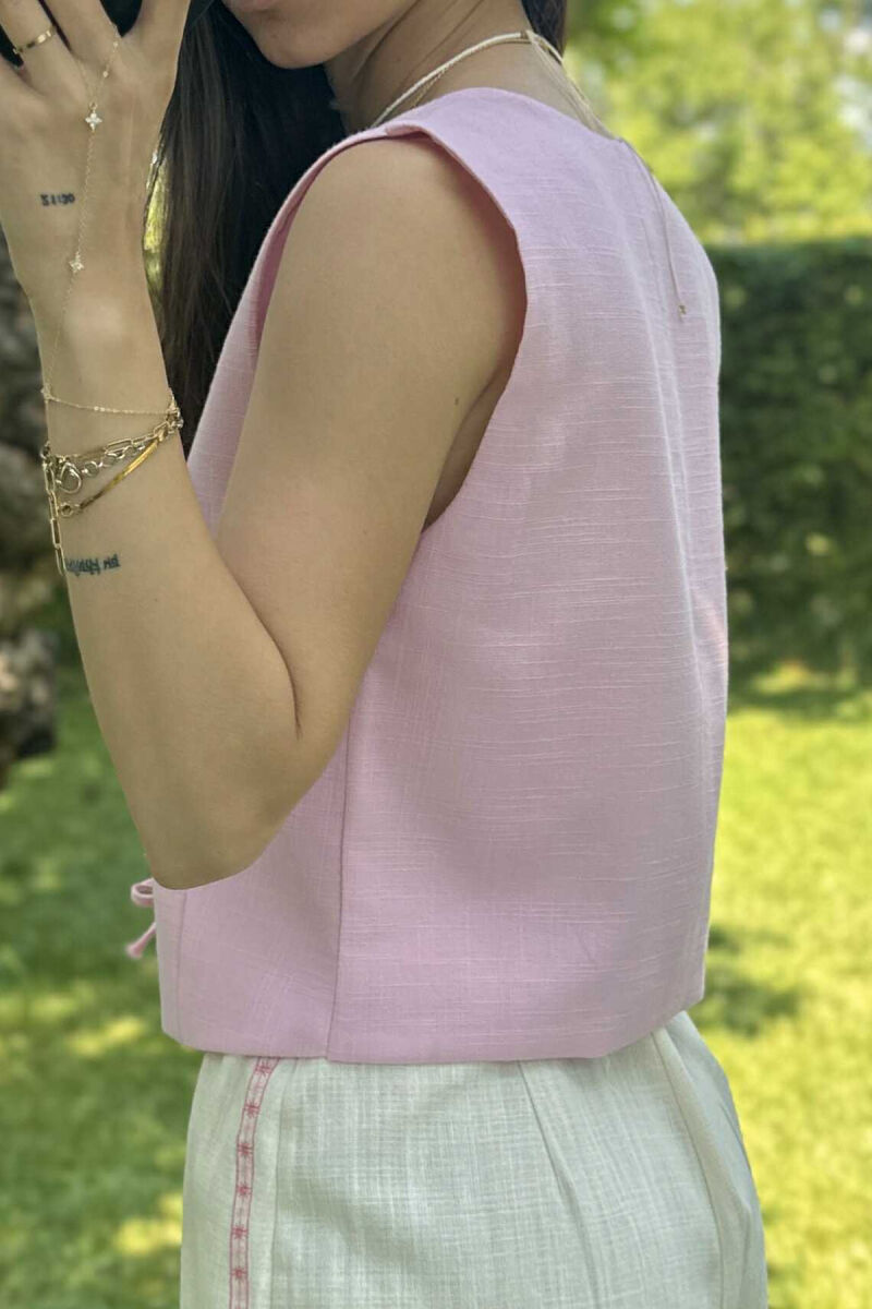 JELEK NJË NGJYRËSH ME DETAJIN E LIDHËSEVE PËR FEMRA NË NGJYRËN ROZË - 4