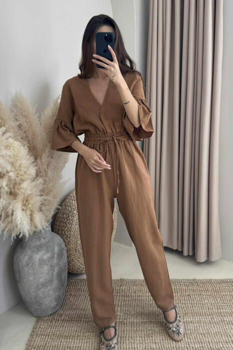 JUMPSUIT NJË NGJYRËSH I THJESHTË PËR FEMRA NË NGJYRËN KAFE - 1