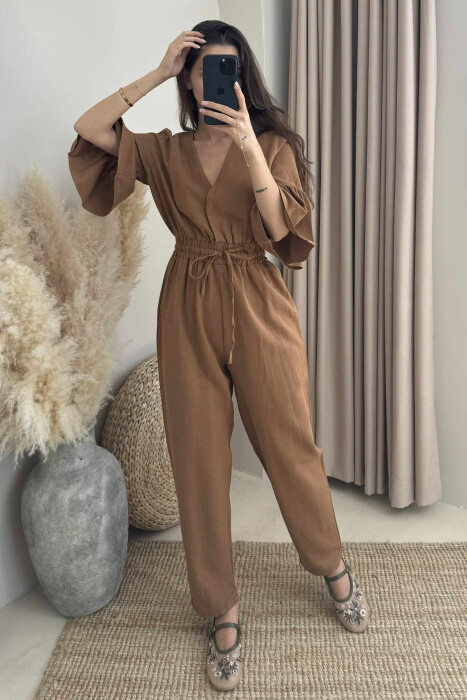 JUMPSUIT NJË NGJYRËSH I THJESHTË PËR FEMRA NË NGJYRËN KAFE - 3