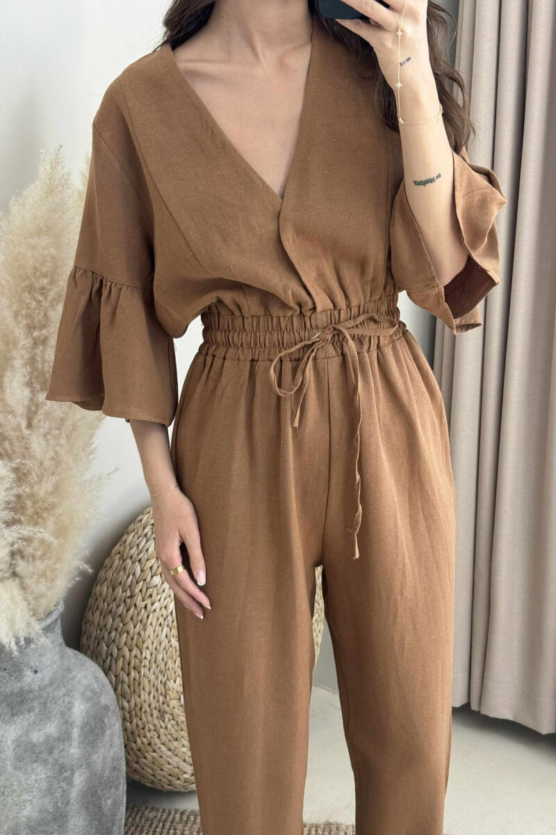 JUMPSUIT NJË NGJYRËSH I THJESHTË PËR FEMRA NË NGJYRËN KAFE - 9