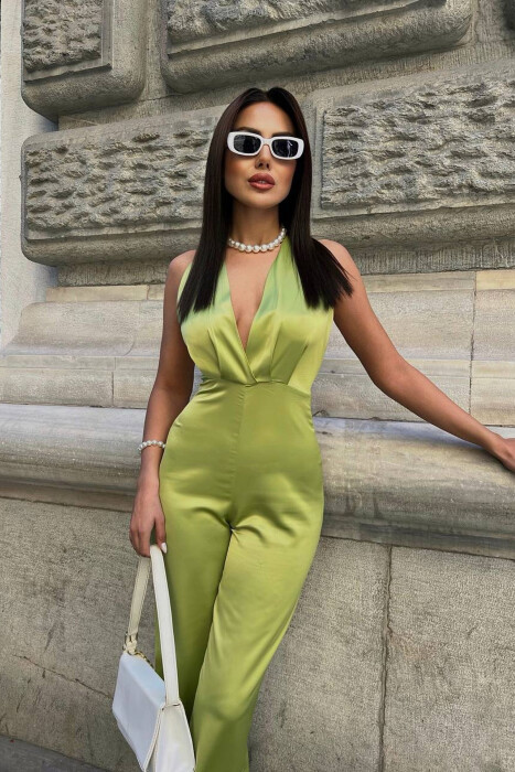 JUMPSUIT NJË NGJYRËSH ME DEAJIN E LIDHSES NE QAFË PËR FEMRA NË NGJYRËN JESHILE E ZBARDHUR - 3