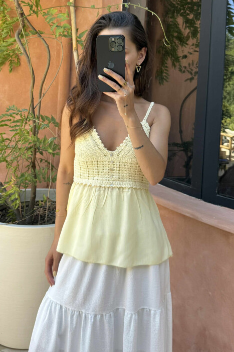 KANATIERE E THJESHTË ME DETAJIN E KOPSAVE PËR FEMRA NË NGJYRËN E VERDHË - 2