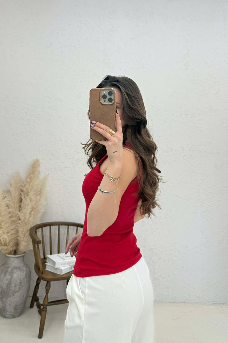 KANATIERE E THJESHTE NJE NGJYRESHE PER FEMRA NE NGJYRE TE KUQE - 3