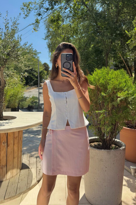 KANATIERE NJË NGJYRËSHE ME BUTONA PËR FEMRA NË NGJYRËN E BARDHË - KLAUDIO FASHION