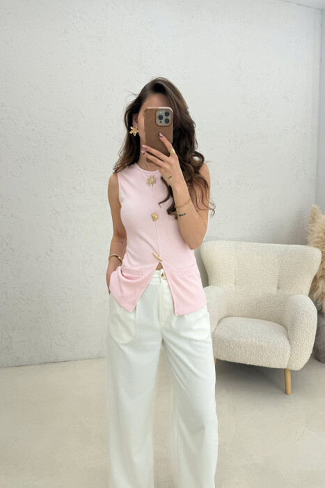 KANATJERE NJE NGJYRESHE ME BUTONA GOLD PER FEMRA NE NGJYRE ROZE - 2