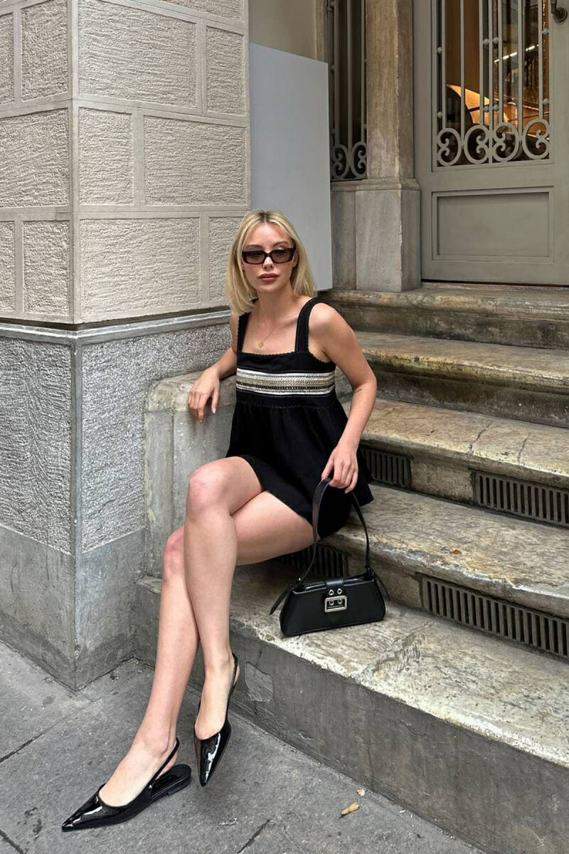 KANATJERE PËR FEMRA NË NGJYRËN E ZEZË - 6