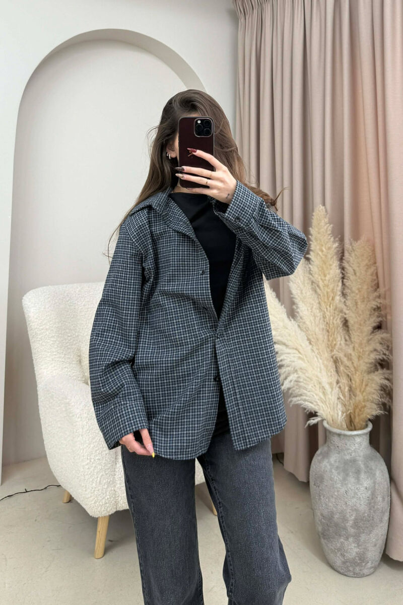 KEMISHE E THJESHTE ME DETAJE KATRORESH PER FEMRA NE NGJYRE BLU TE ERRET - 2