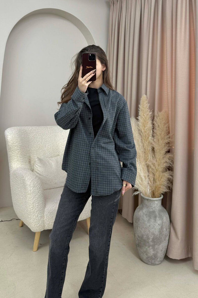 KEMISHE E THJESHTE ME DETAJE KATRORESH PER FEMRA NE NGJYRE BLU TE ERRET - 1