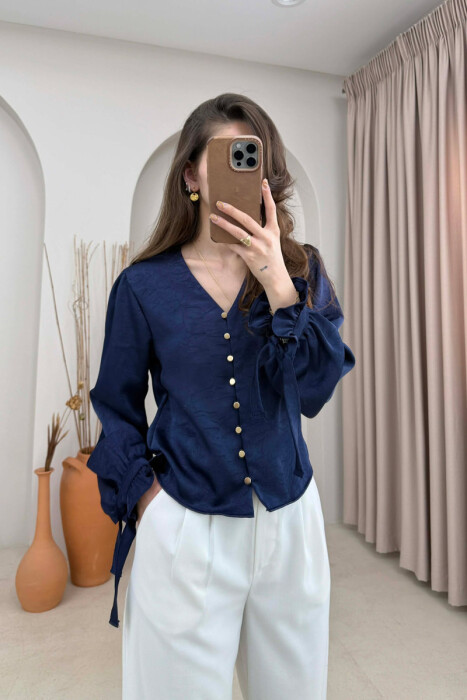 KEMISHE ME BUTONA GOLD PER FEMRA NE NGJYRE BLU TE ERRET - 1