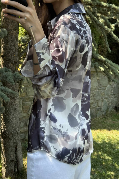 KËMISHË ME DIZAJN LULESH PËR FEMRA NË NGJYRËN GRI - 7