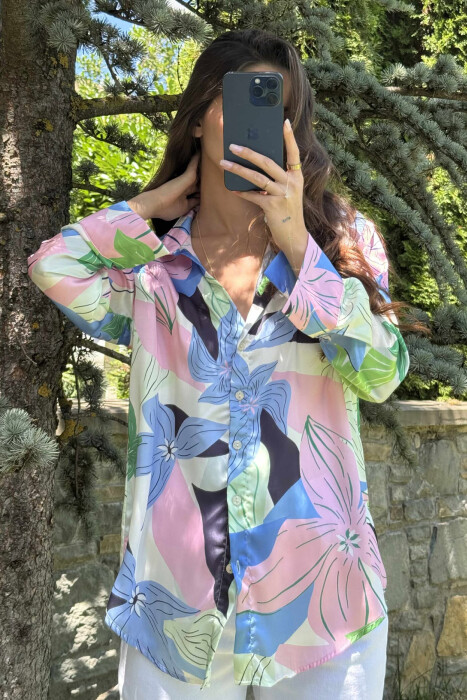 KËMISHË ME DIZAJNE ABSTRAKTE PËR FEMRA NË NGJYRËN ROZË+JESHILE - 7