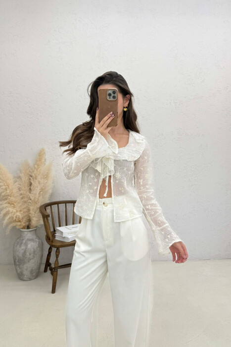 KEMISHE NJE NGJYRESHE ME DETAJIN E LIDHSEVE PER FEMRA NE NGJYRE TE BARDHE - KLAUDIO FASHION