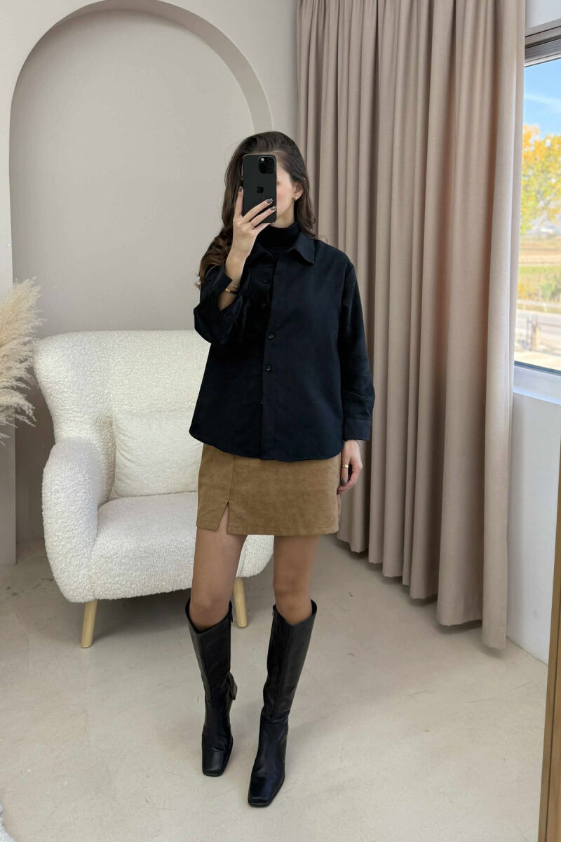 KËMISHË NJË NGJYRËSHE ME NJË XHEP PËE FEMRA NË NGJYRË TË ZEZË - 8