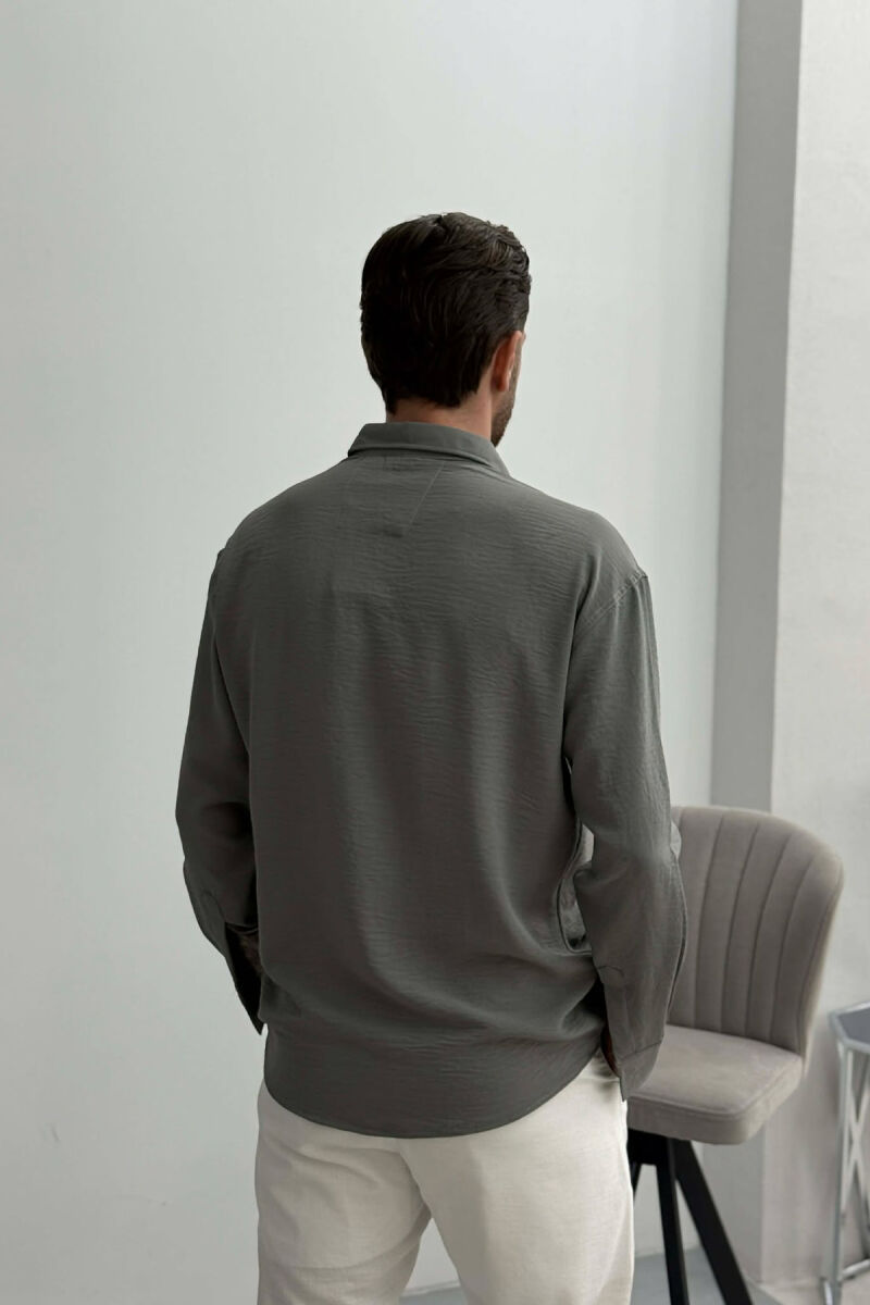 KEMISHE NJE NGJYRESHE PER MESHKUJ NE NGJYRE GRI HIRI - 4