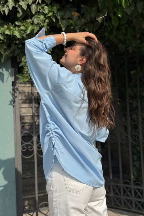 KËMISHË NJË NGJYRËSHE E THJESHTË PËR FEMRA NË NGJYRËN BABY BLUE - 7