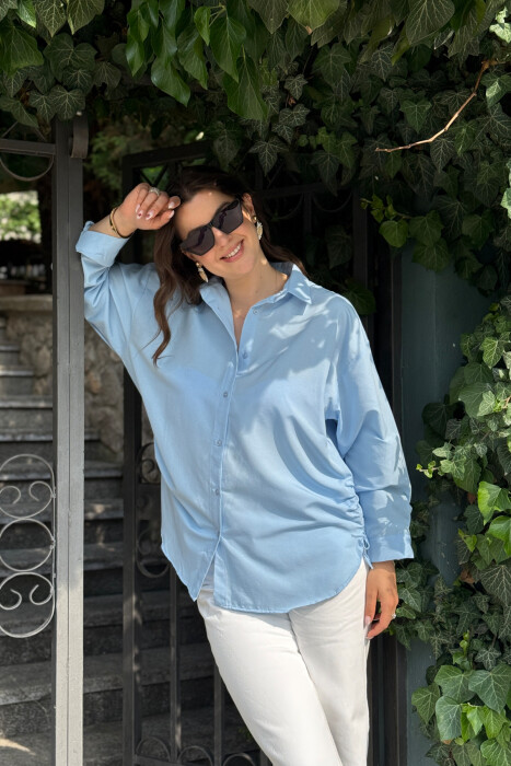 KËMISHË NJË NGJYRËSHE E THJESHTË PËR FEMRA NË NGJYRËN BABY BLUE - 9