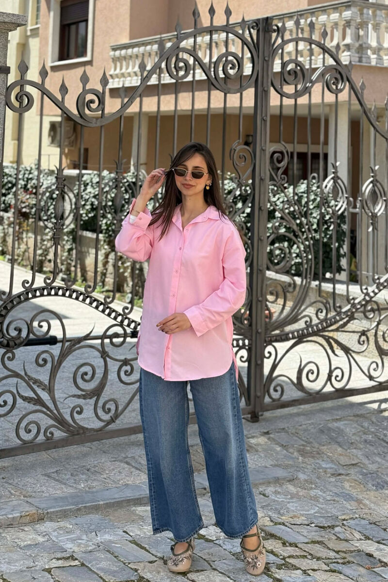 KËMISHË NJË NGJYRËSHE E THJESHTË PËR FEMRA NË NGJYRËN BABY PINK - 3