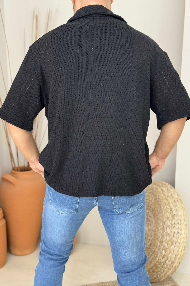 KËMISHË NJË NGJYRËSHE PËR MESHKUJ NË NGJYRËN E ZEZË - 4