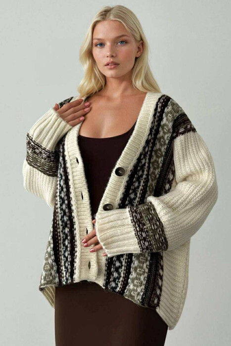KNITTED SIMPLE BUTTONED WOMEN CARDIGAN CREAM/KREM - 2