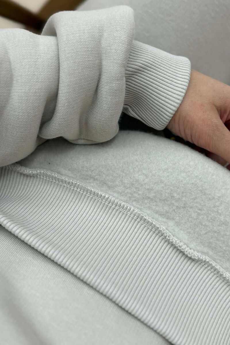 KOSTUM ME PUSH BLUZE ME JAKE TE RRUMBULLAKET + TUTA PER FEMRA NE NGJYRE GRI TE SHNDRITSHME - 2