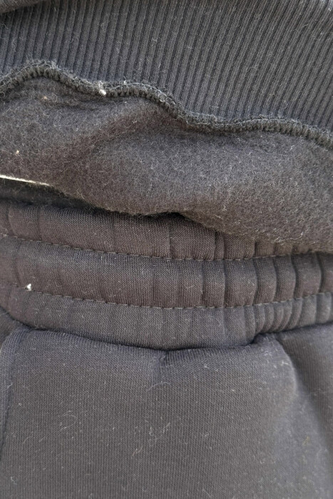 KOSTUM ME PUSH BLUZË ME JAKË TË RRUMBULLAKËT+TUTA PËR MESHKUJ NË NGJYRË TË ZEZË - 4