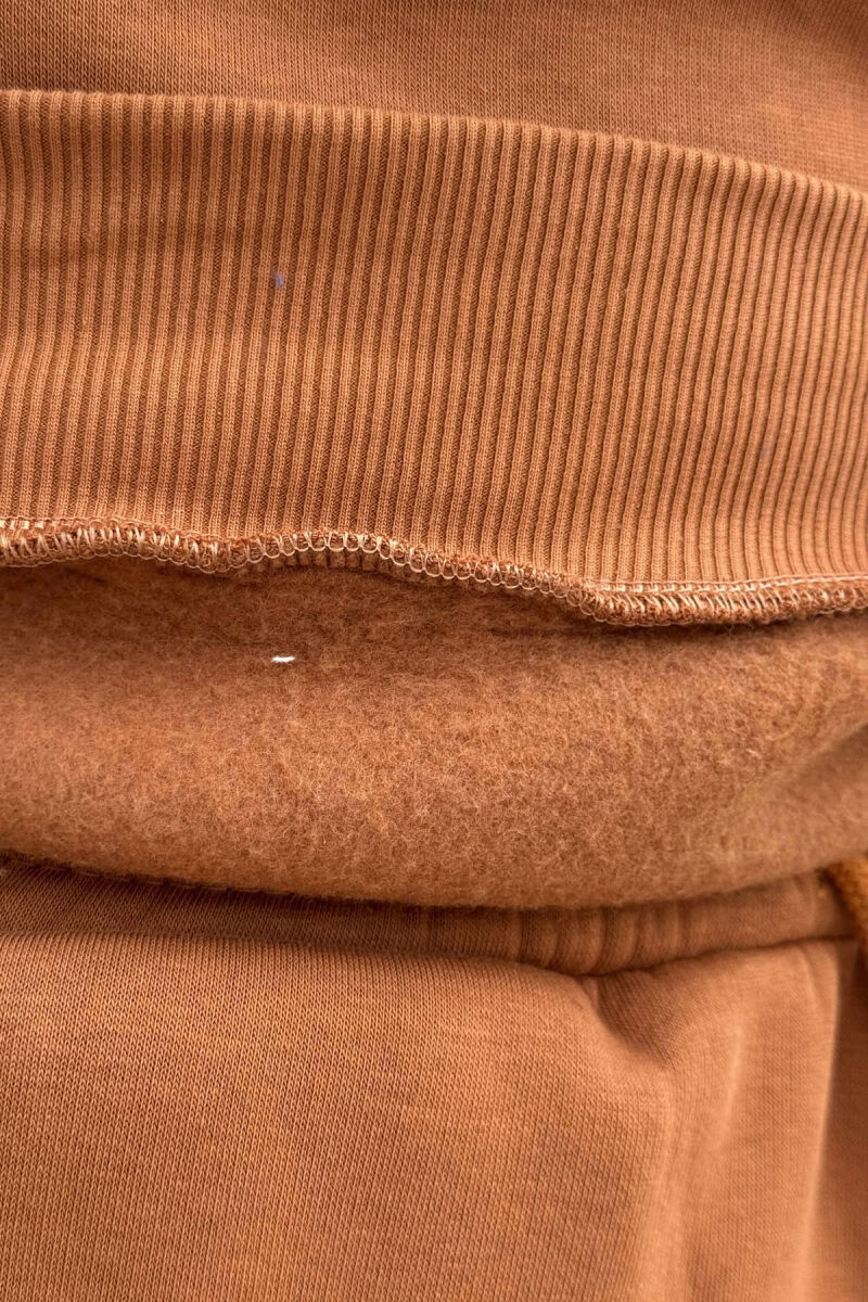 KOSTUM ME PUSH BLUZË ME JAKË TË RRUMBULLAKËT+TUTA PËR MESHKUJ NË NGJYRË TULLE - 3