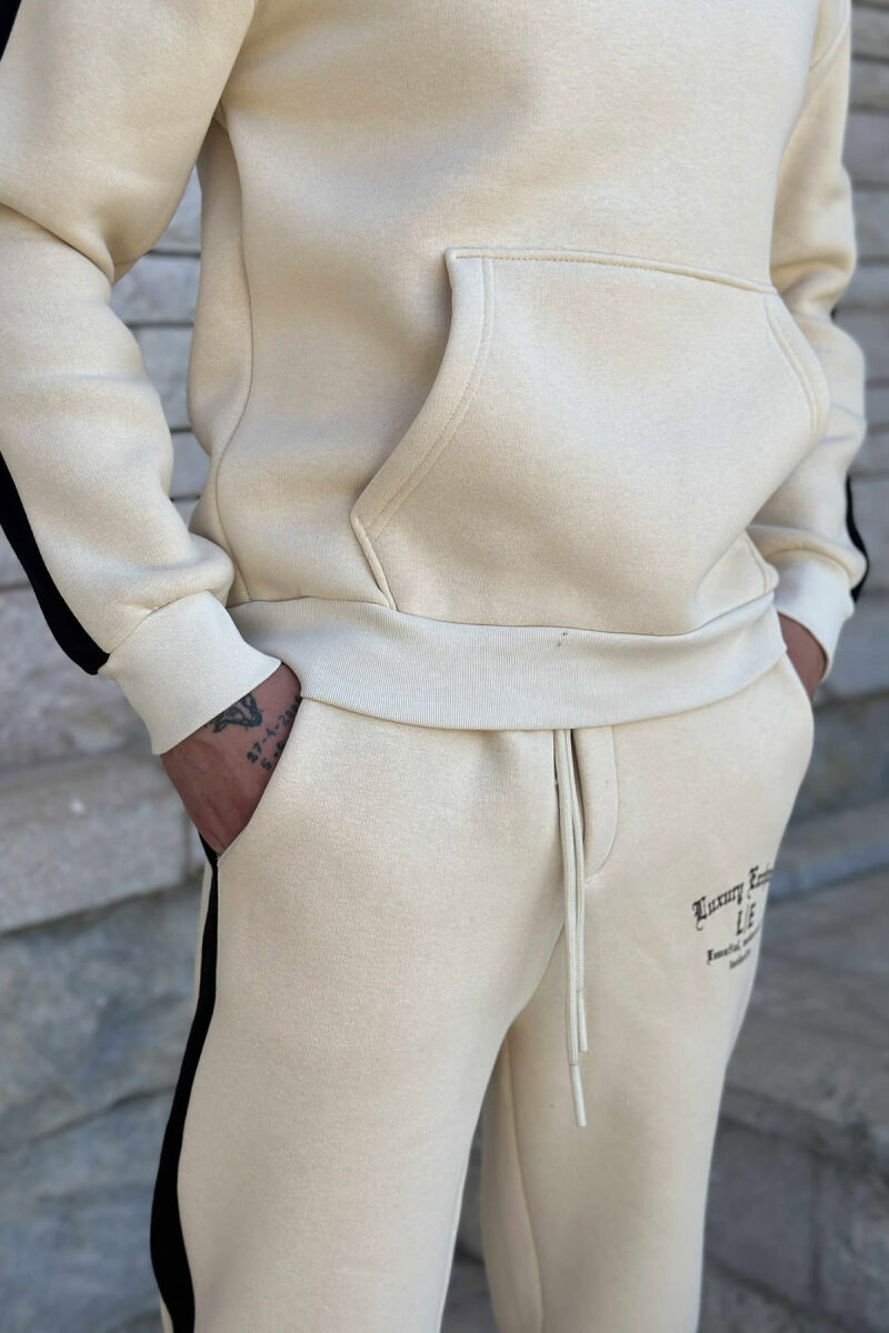 KOSTUM ME PUSH HOODIE +TUTA ME SHKRIME TË VOGLA PËR MESHKUJ NË NGJYRË KREM - 2