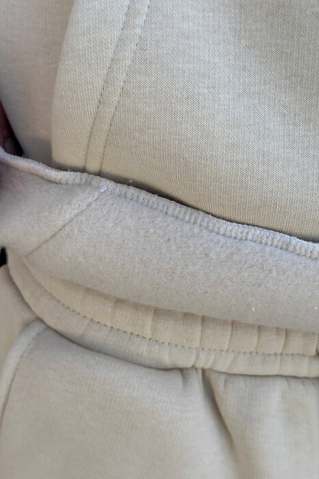 KOSTUM ME PUSH HOODIE +TUTA ME SHKRIME TË VOGLA PËR MESHKUJ NË NGJYRË KREM - 3