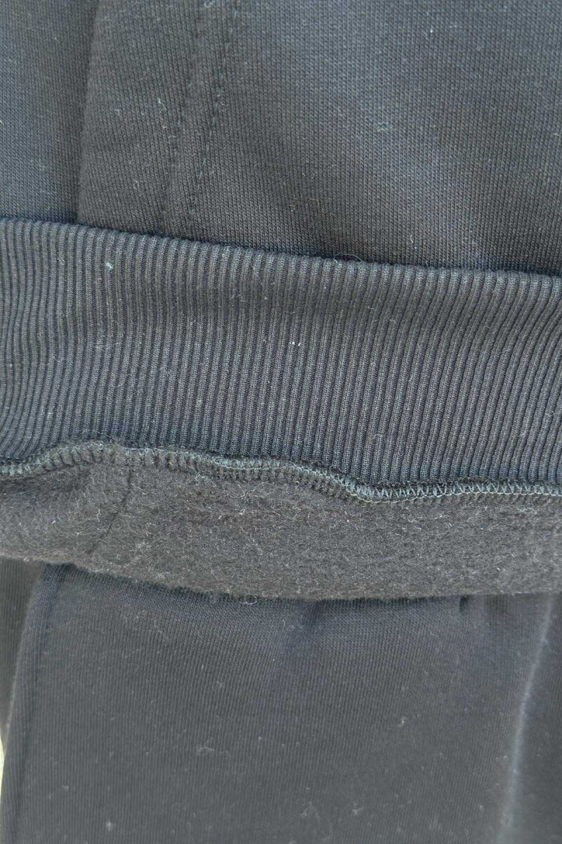 KOSTUM ME PUSH HOODIE +TUTA ME SHKRIME TË VOGLA PËR MESHKUJ NË NGJYRË TË ZEZË - 5