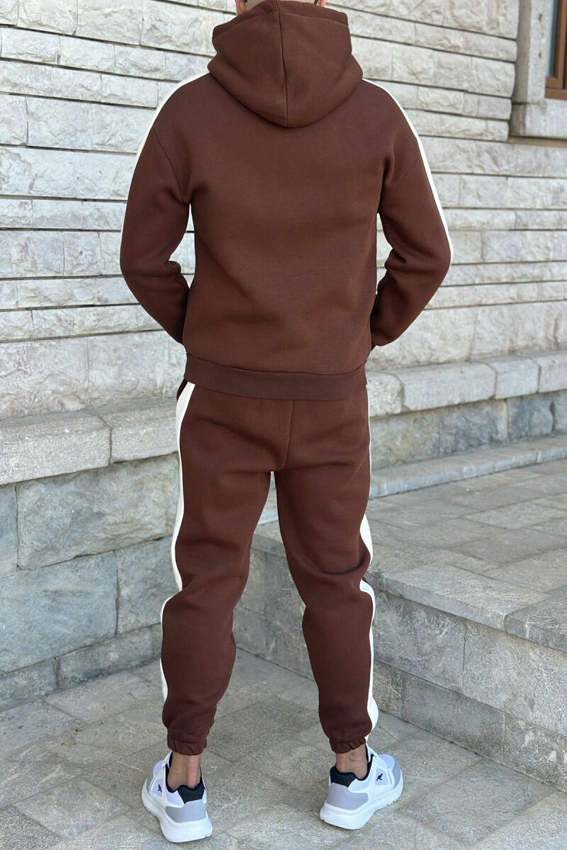 KOSTUM ME PUSH HOODIE +TUTA ME SHKRIME TË VOGLA PËR MESHKUJ NË NGJYRËN KAFE - 4