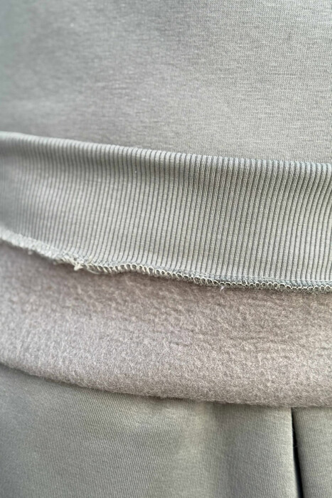 KOSTUM NJË NGJYRËSH BLUZË+TUTA PËR MESHKUJ NË NGJYRË JESHILE E ERRËT - 3