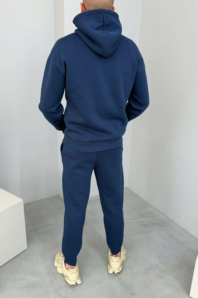 KOSTUM NJE NGJYRESH HOODIE ME SHKRIME + TUTA PER MESHKUJ NE NGJYRE BLU - 5