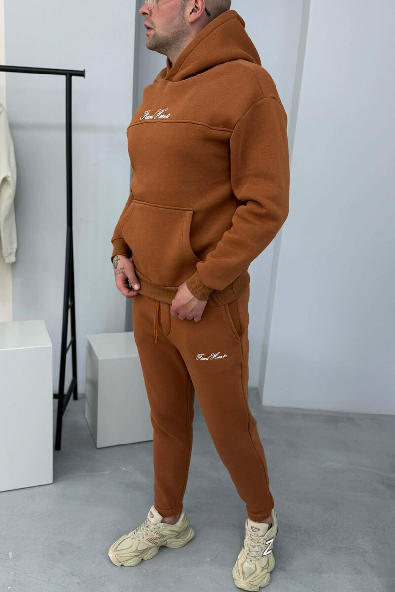 KOSTUM NJE NGJYRESH HOODIE ME SHKRIME + TUTA PER MESHKUJ NE NGJYRE TULLE - 2