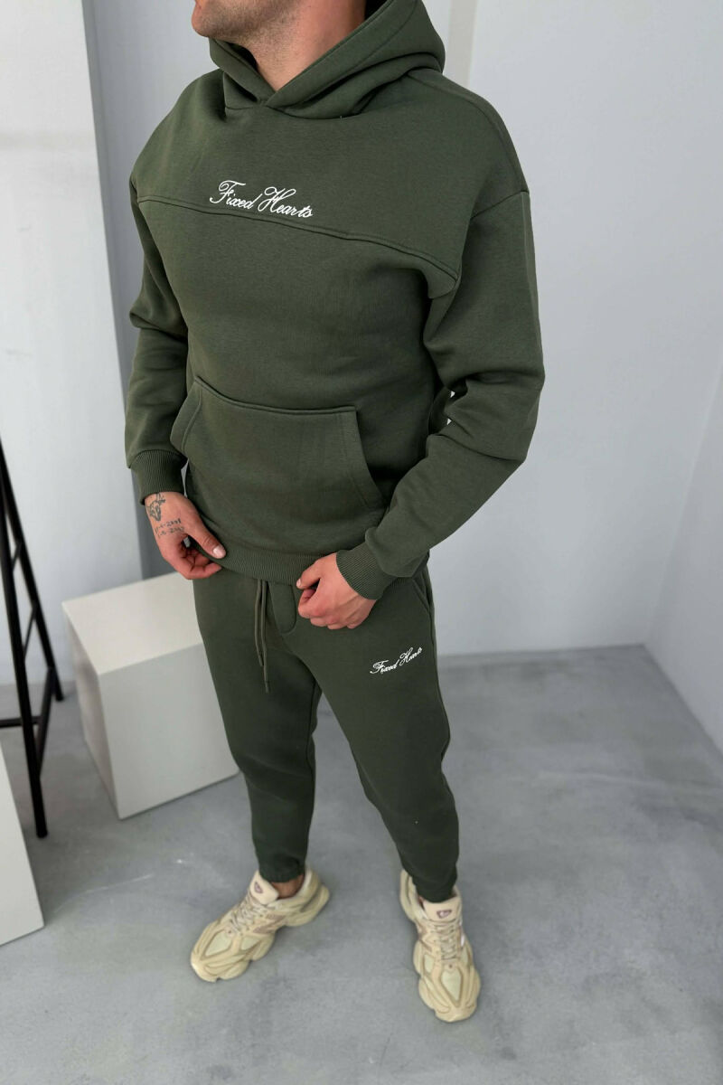 KOSTUM NJE NGJYRESH HOODIE ME SHKRIME + TUTA PER MESHKUJ NE NGJYRE ULLI - 6