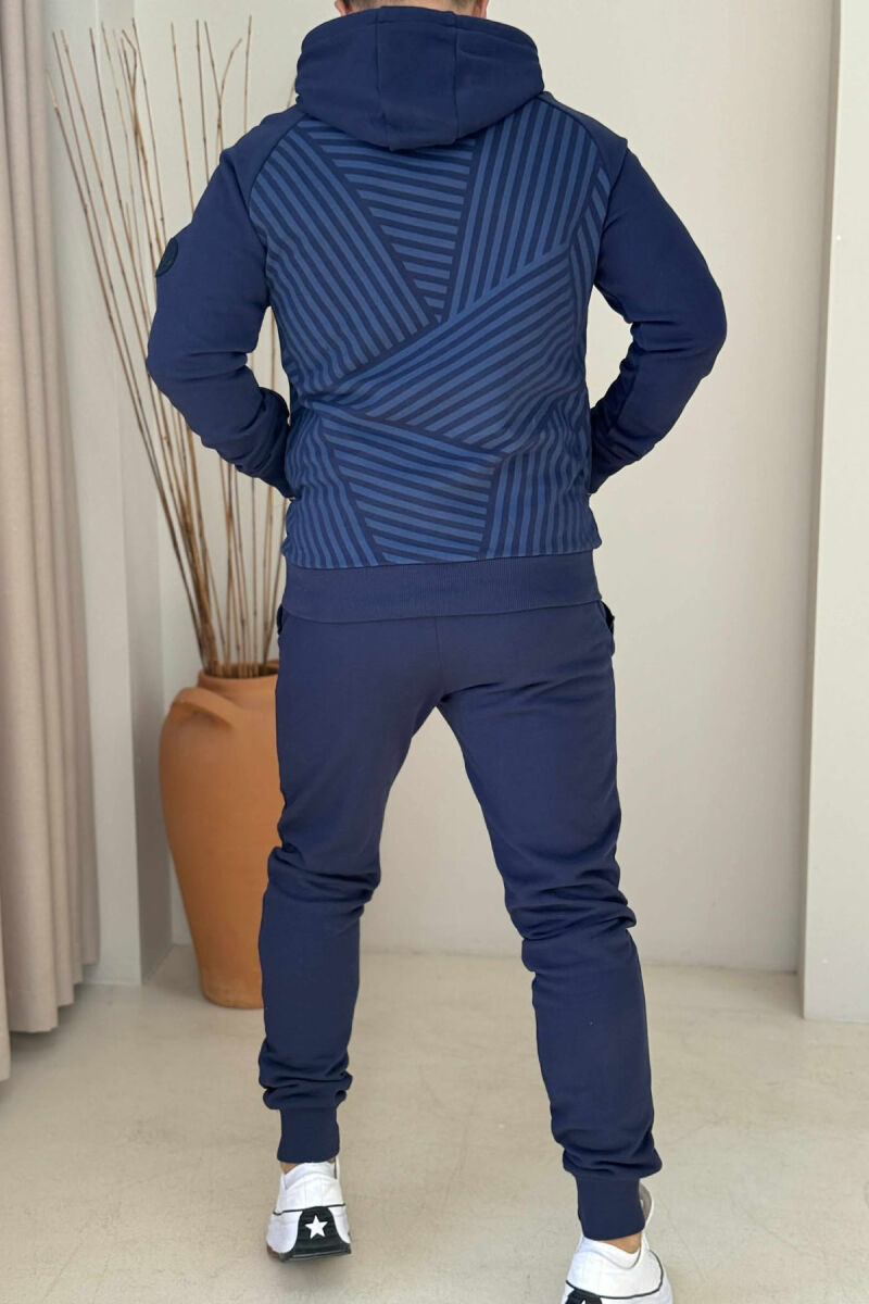 KOSTUM NJËNGJYRËSH HOODIE+TUTA PËR MESHKUJ NË NGJYRËN BLU - 2