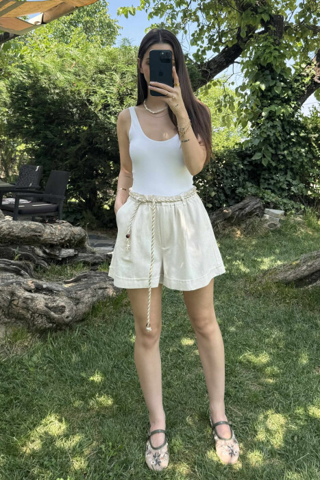 LACING BELT ONE COLOR WOMEN SHORTS CREAM/KREM - 1