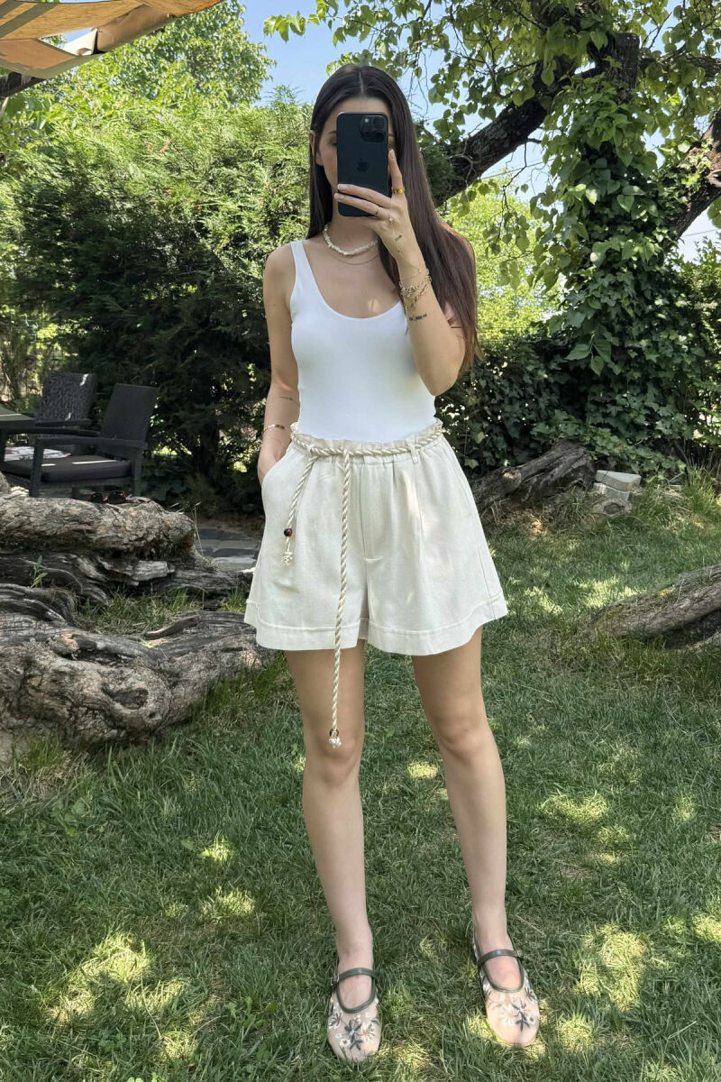 LACING BELT ONE COLOR WOMEN SHORTS CREAM/KREM - 1