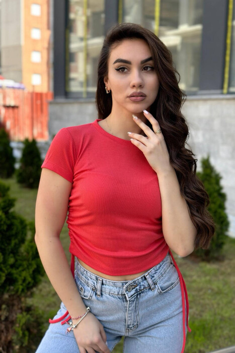 T-SHIRT ME LIDHËSE PËR FEMRA NË NGJYRËN SALMON - KLAUDIO FASHION