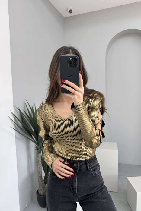 TRIKO E THJESHTË ME SHKËLQIM PËR FEMRA NË NGJYRËN GOLD 