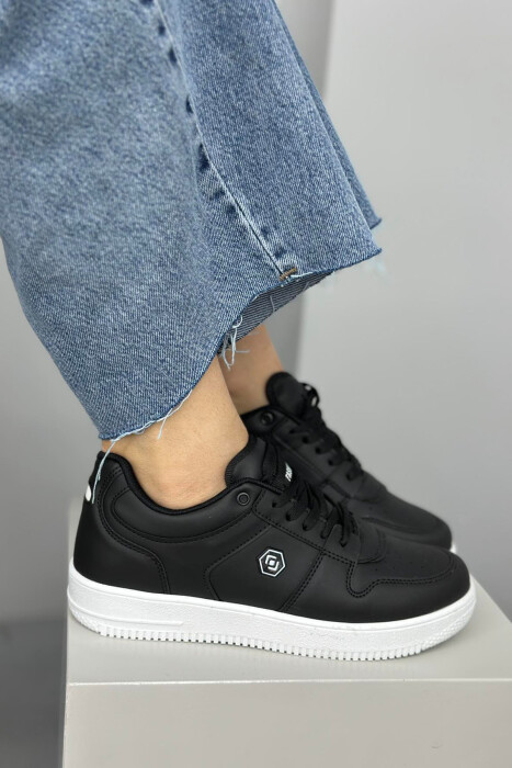 LACINGS SIMPLE WOMEN SNEAKERS BLACK-WHITE/ZEBA - KLAUDIO FASHION