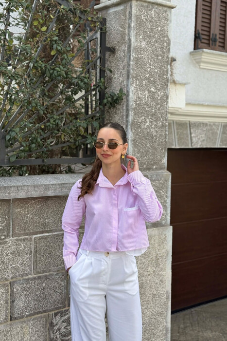 KEMISHE ME DIZJAN ME VIJA PER FEMRA NE NGJYRE TE BARDHE ME ROZE - KLAUDIO FASHION