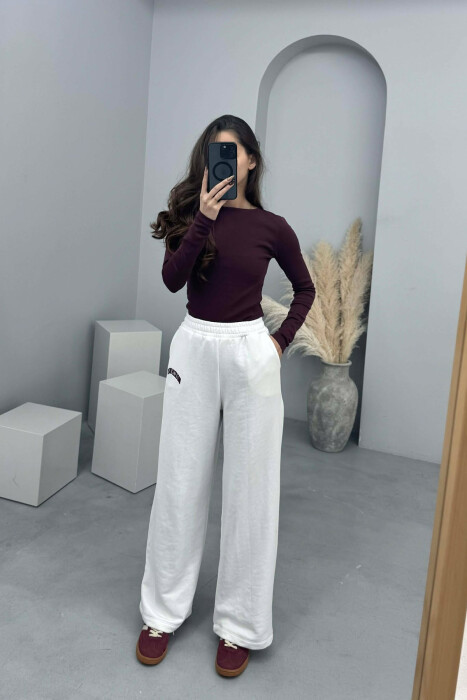 LITTLE WRITTINGS SIMPLE WOMEN SWEATPANTS WHITE-E BARDHE - KLAUDIO FASHION