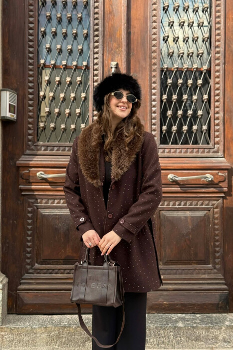 NECK FAUX FUR & STONES DETAILS WOMEN COAT BROWN/KAFE - 3