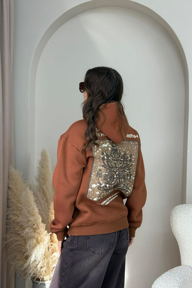 ONE COLOR BACK DESIGN FLUFFY WOMEN HOODIE BROWN/KAFE - 2