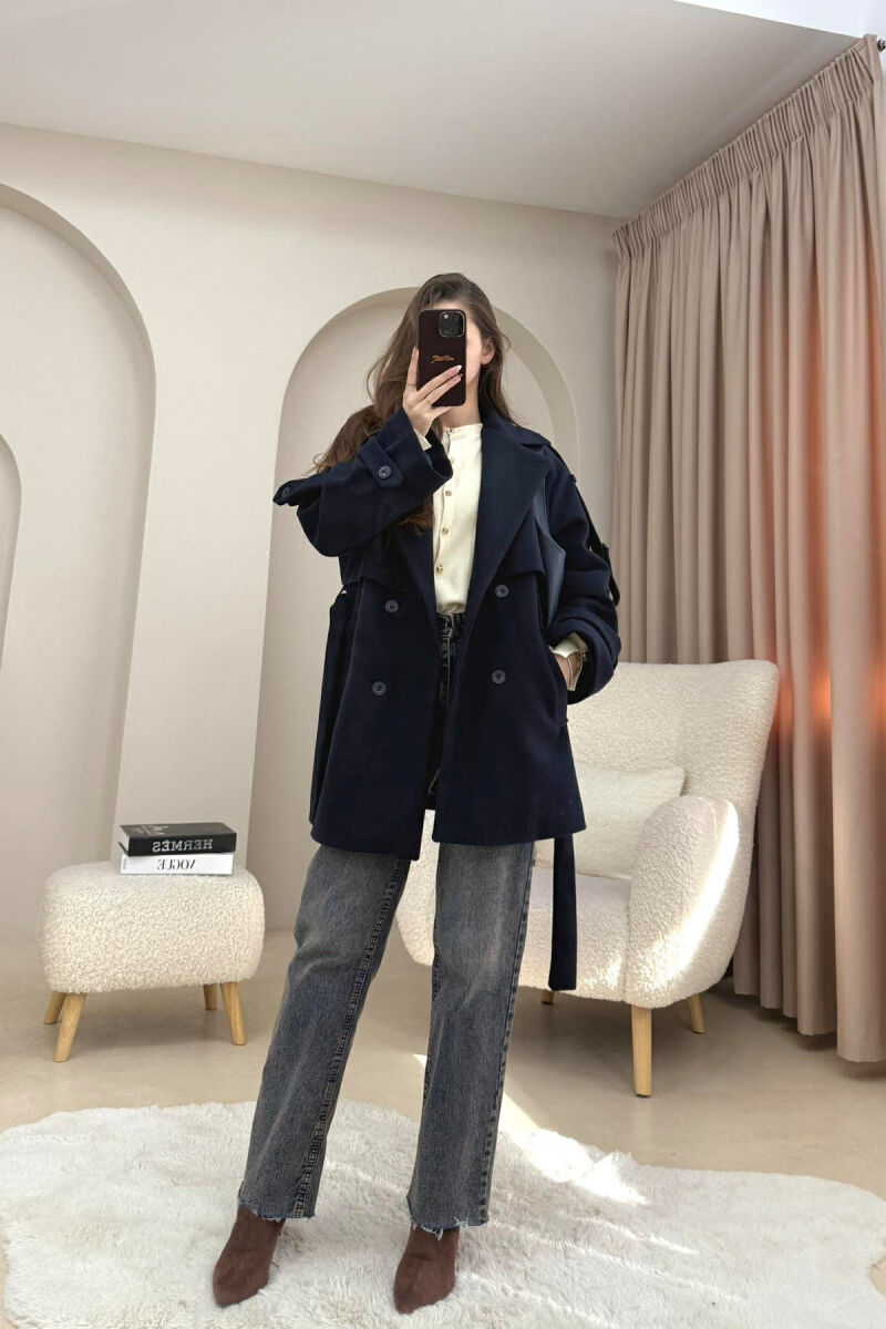 PALLTO NJE NGJYRESHE ME DETAJIN E RRIPIT PER FEMRA NE NGJYRE BLU TE ERRET - 2