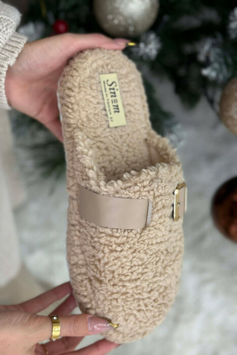 ONE COLOR BUCKLE DETAIL TEDDY WOMAN SLIPPERS DARK BEIGE/BEZHE ERRET - 2