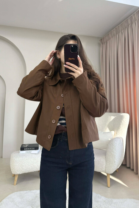 ONE COLOR BUTTONED CROPPED WOMAN COAT BROWN/KAFE - 2