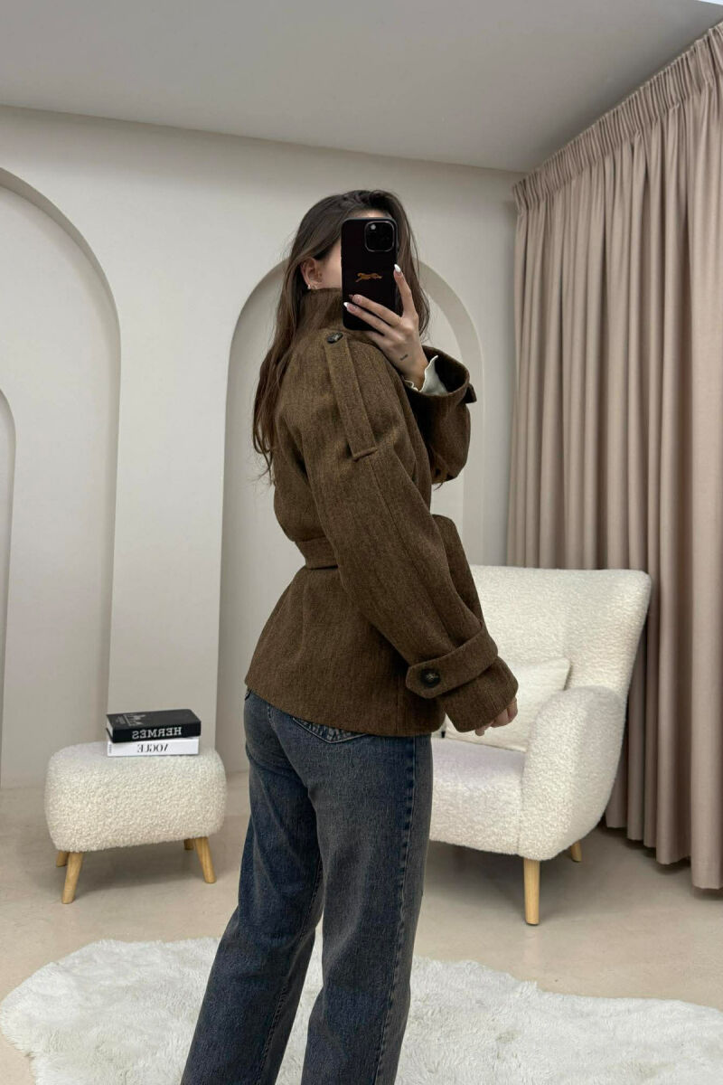 ONE COLOR BUTTONED WOMAN COAT WITH BELT DARK BROWN/KAFE ERRET - 3