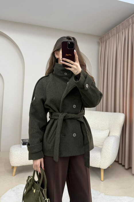 ONE COLOR BUTTONED WOMAN COAT WITH BELT DARK GREEN/JEE 